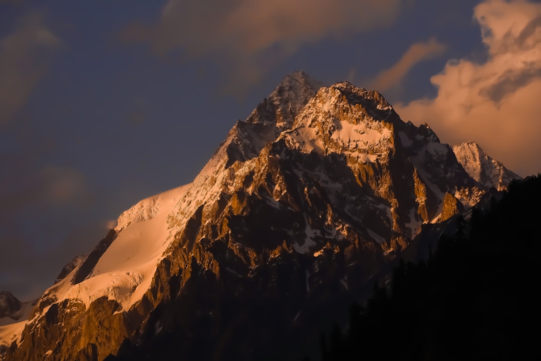 Dehradun to Gangotri taxi