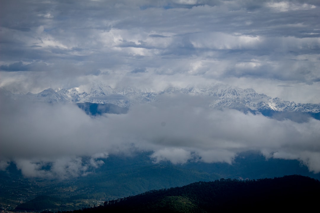 Dehradun to Kausani taxi