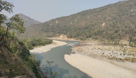 Dehradun to Tanakpur Cabs